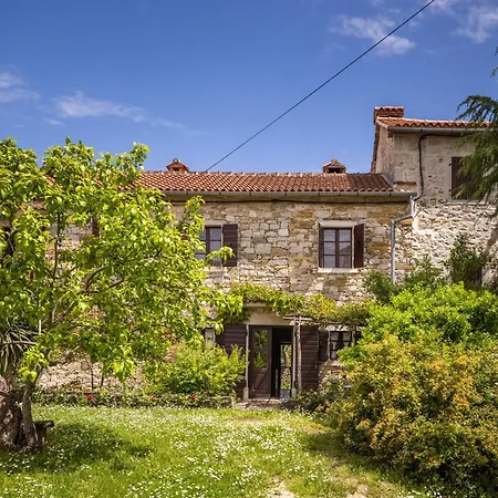 Holiday home Casa Rustica 1838 Sovinjak